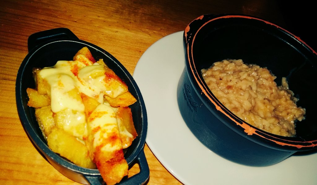 portet_bruguera's tweet photo. Excel.lent menú de #tapes al restaurant #DosCuiners #Mataró
Fins el 30 d'octubre, #MataróVadeTapes 
18 tapes i 3 menús per a gaudir. https://t.co/aLcI8AIzkG