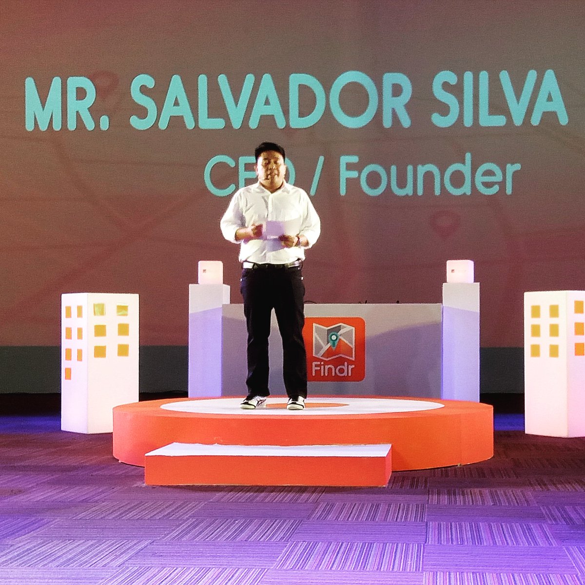 TeknoGadyet's tweet photo. Mr. Salvador Silva, CEO/Found of the Findr, latest Social Media App in the Philippines!
#wefoundhAPPy
@my_findr https://t.co/bEHp0lHj0V