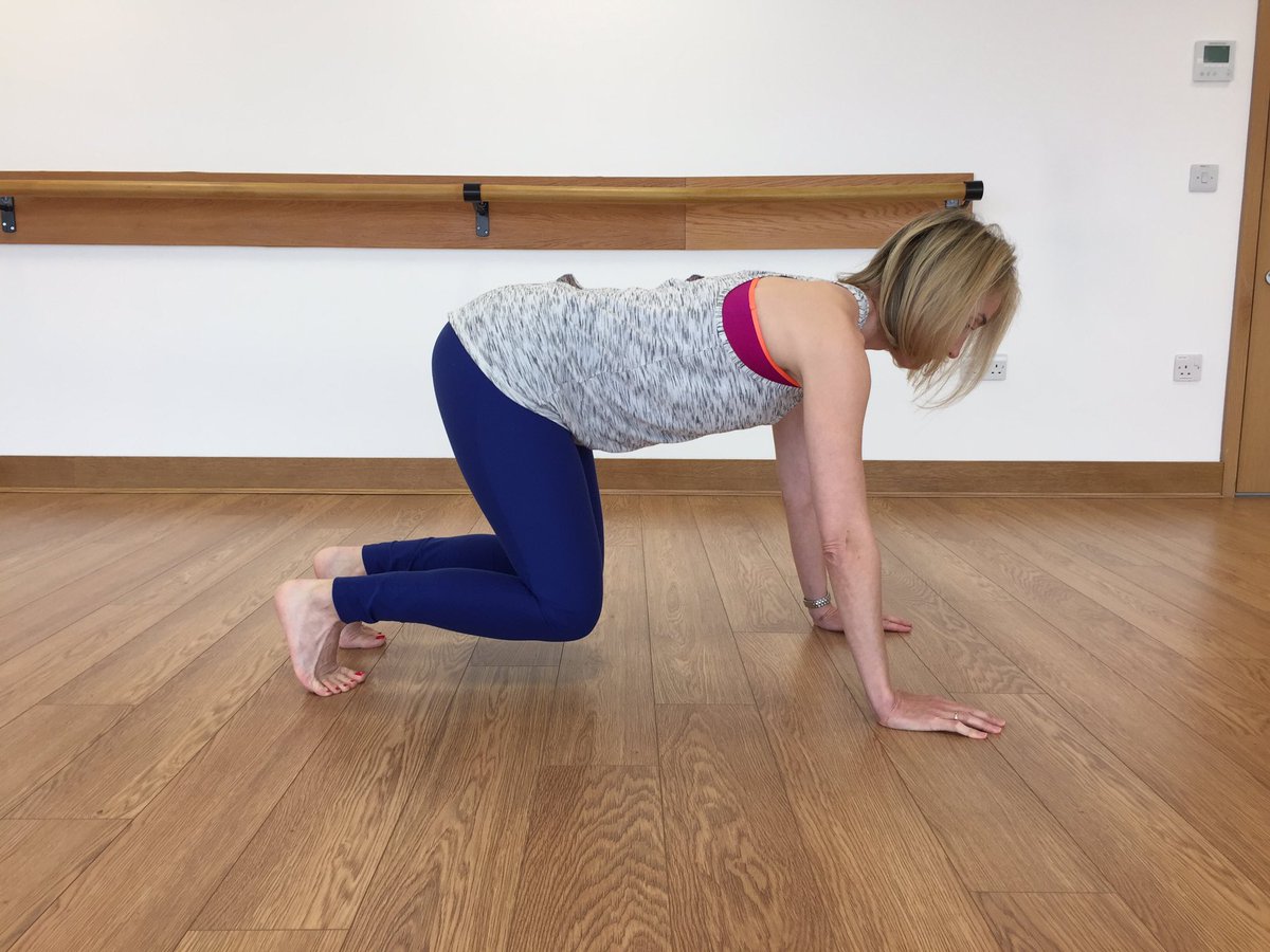 jdibon's tweet photo. Crawling patterns are super functional and strengthen the body @theCreatestudio today. #pilates #matclass #Wimbledonpilates https://t.co/fZHhhiT3q7