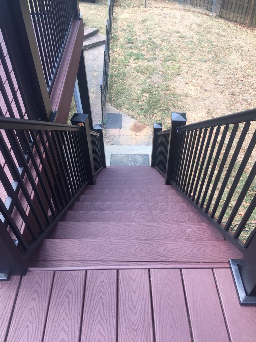 HEARONCONST's tweet photo. New @Trex_Company decking and aluminum railing! https://t.co/ePVsPxw5yb