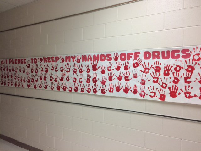IHMSAINTSKY's tweet photo. It's Red Ribbon Week at IHM! Parents, it's never too early to start talking to your children about saying NO to drugs! #redribbonweek https://t.co/NhK0vwBCEi