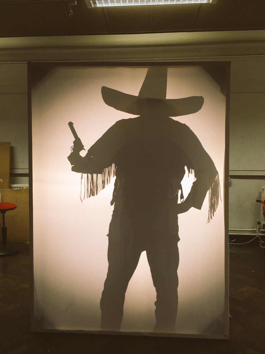 Laurawestonart's tweet photo. @BurBoCreations MA student @staffsunifact @25fpsstaffs #animation goes all Spaghetti Western - exploring #genre in #drawing studio today https://t.co/QjKpZRiq0t