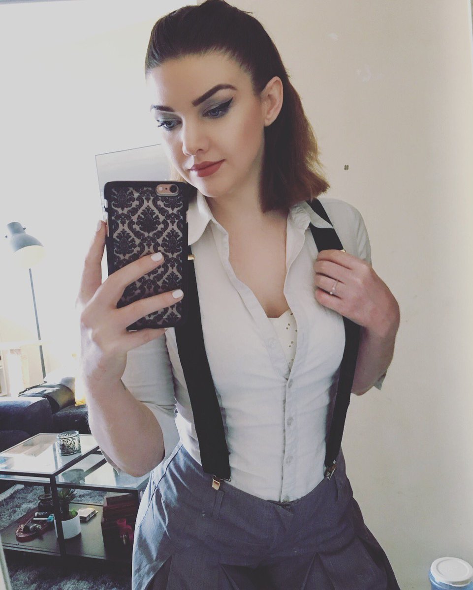 hollz121's tweet photo. Someone once told me not to bite off more than I could chew, I said I'd rather choke on greatness than nibble on mediocrity
#ootd #outfit https://t.co/b2NVNLRy0O