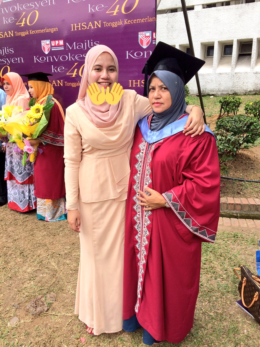 Vixiooj21's tweet photo. #UPMConvocation40 congrats abg . We're so proud of you π https://t.co/T1NuJf1I5g