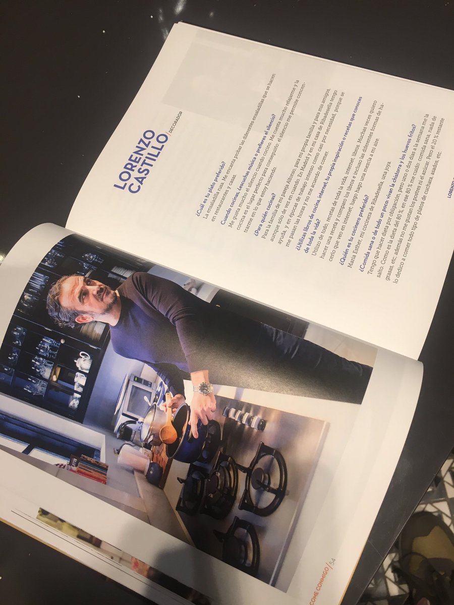 Ya a la venta el libro "Come conmigo" de Chus Mantecón a beneficio de <a href="/ACNURspain/">ACNUR España</a> con recetas solidarias de grandes amigos y mi prólogo