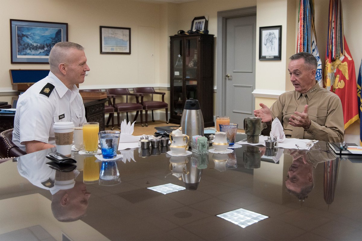 Gen. Dunford, thank you for helping me start my day off right and discussing issues facing enlisted personnel and their families. #SEAC3