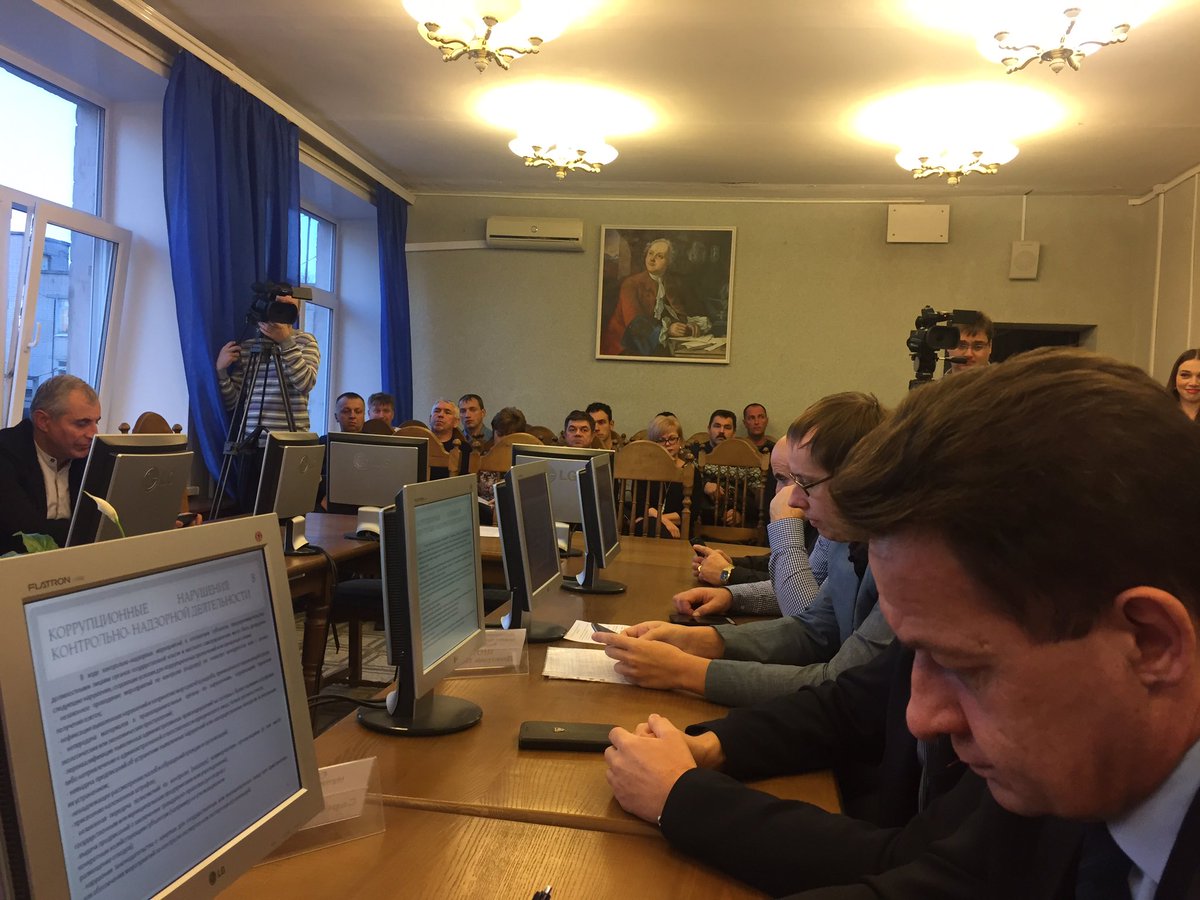 AlexMixaylov's tweet photo. В #Шуйском филиале ИвГУ проходит круглый стол "Защита прав субъектов малого и среднего предпринимательства" https://t.co/GAQe2CujjX