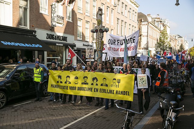 freeksels's tweet photo. Flickr-albumpje met foto's van de #StopTTIPCETA demonstratie!
https://t.co/He24i0UPJK https://t.co/jkTnJOtmGA