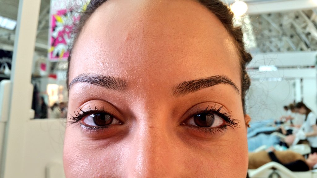 RefinedBrows's tweet image. Look at these fabulous eyebrows! Contact me for appointments #RefinedBrows #Hitchin #eyebrowshaping #lookinggood