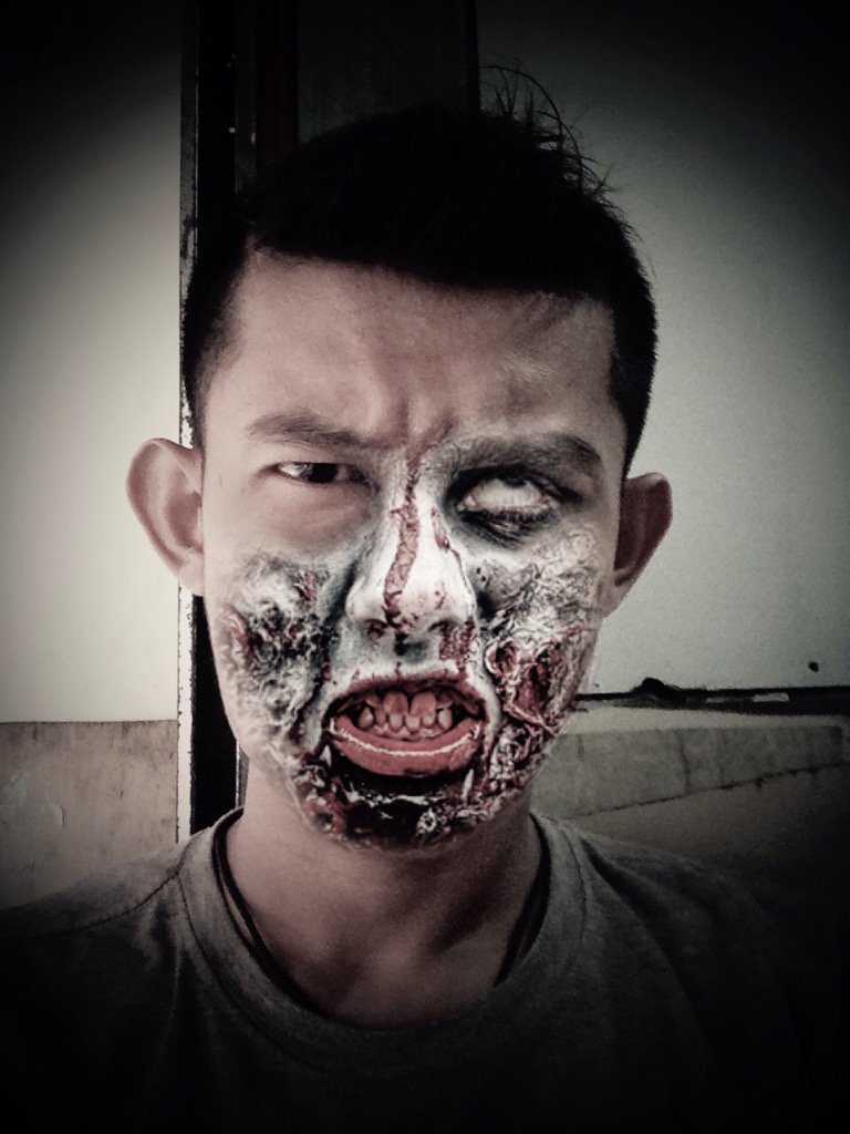 rtndra's tweet photo. You must die ! https://t.co/fQj4uQjUMj