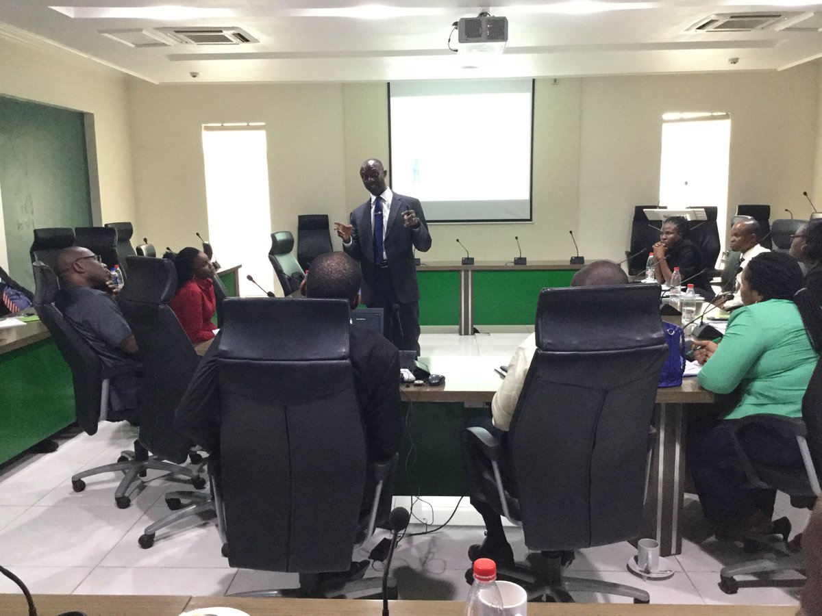 cibnigeria's tweet photo. At the on-going #CCPDtraining on Efficient Treasury Management and Foreign Exchange Volatility @ the Bankers House, Adeola Hopewell, VI, https://t.co/9hhDzCEgIA