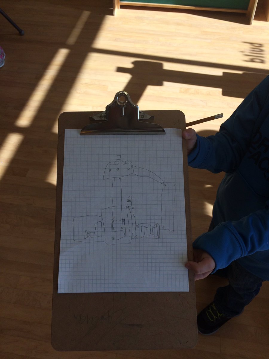 Kaitmcb1's tweet photo. We became architects today! Using graph paper in the block centre to create detailed plans before we built https://t.co/CAHa0vQ0X2