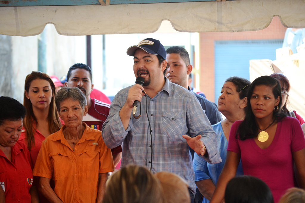 Nircia_Villegas's tweet photo. 80 HOGARES SERÁN REHABILITADOS POR LA GRAN MISIÓN BARRIO NUEVO BARRIO TRICOLOR - https://t.co/Tiq0vxT1f3 https://t.co/Jut0DSn29G