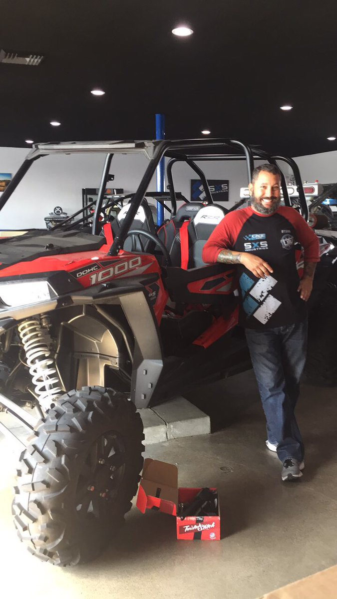 current_customs's tweet image. 