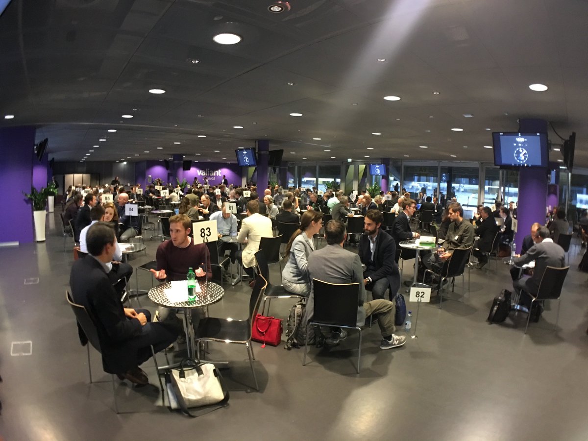 StartupInvestCH's tweet photo. #ssud2016 #swissstartupday #stadedesuisse #investor https://t.co/AivimsEh3V