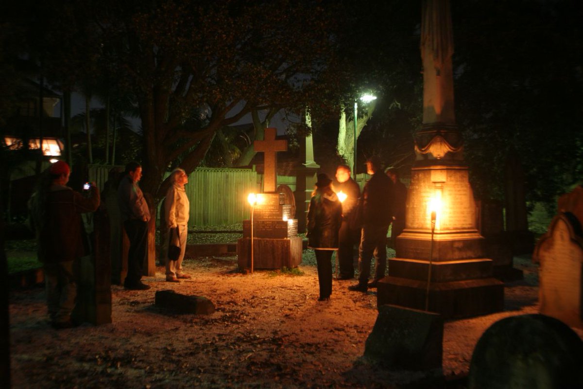 Guild_Groups's tweet photo. If you live in Uni accommodation, come on a spooky city centre ghost tour on Saturday:just £7 to explore hidden Brum https://t.co/2xKJyzLSt7 https://t.co/O0Jeo50H27
