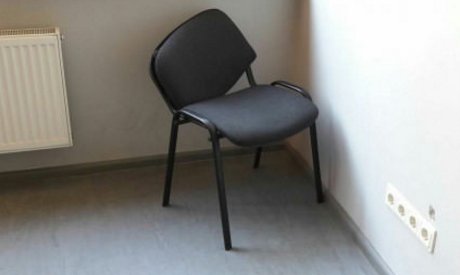 ldealista's tweet photo. La mejor imitación de Stephen Hawking que he visto hasta el día de hoy. https://t.co/dSbP7qtq4v