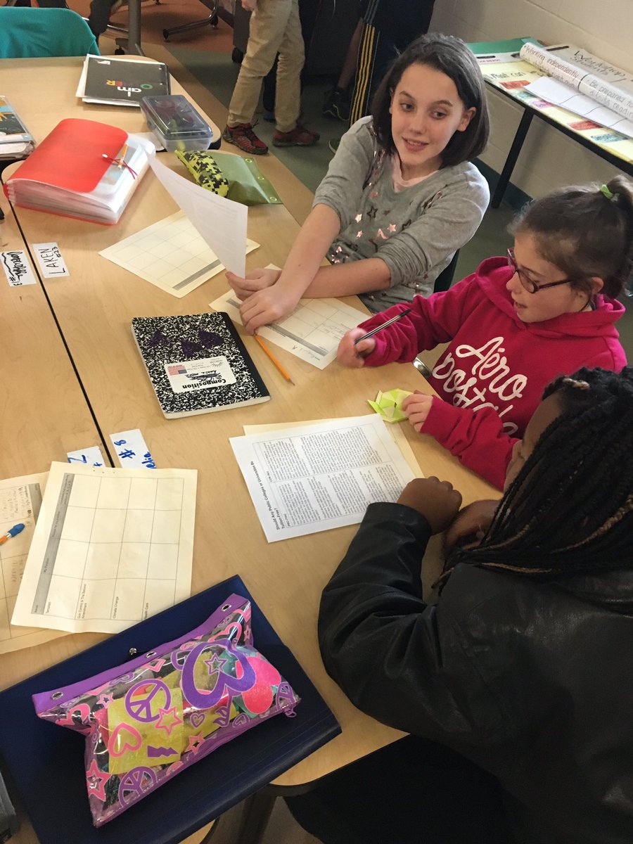 GCMSRoom213's tweet image. Debating free college today. #discourse #decision2016 #electionissues #democracy @EdbaDuss218 @GCMSCATS