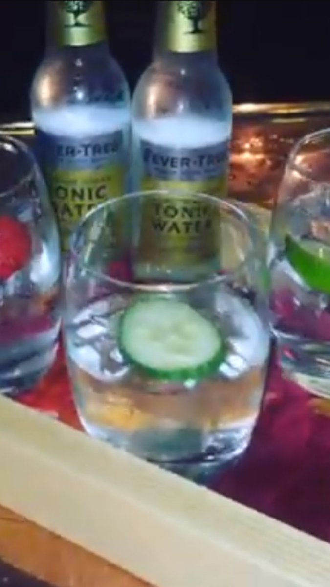 TheGuineaButt's tweet photo. Who fancies a G&amp;T??? #Fivertree #theguineabutt #nightcap https://t.co/ioHy36P5s9