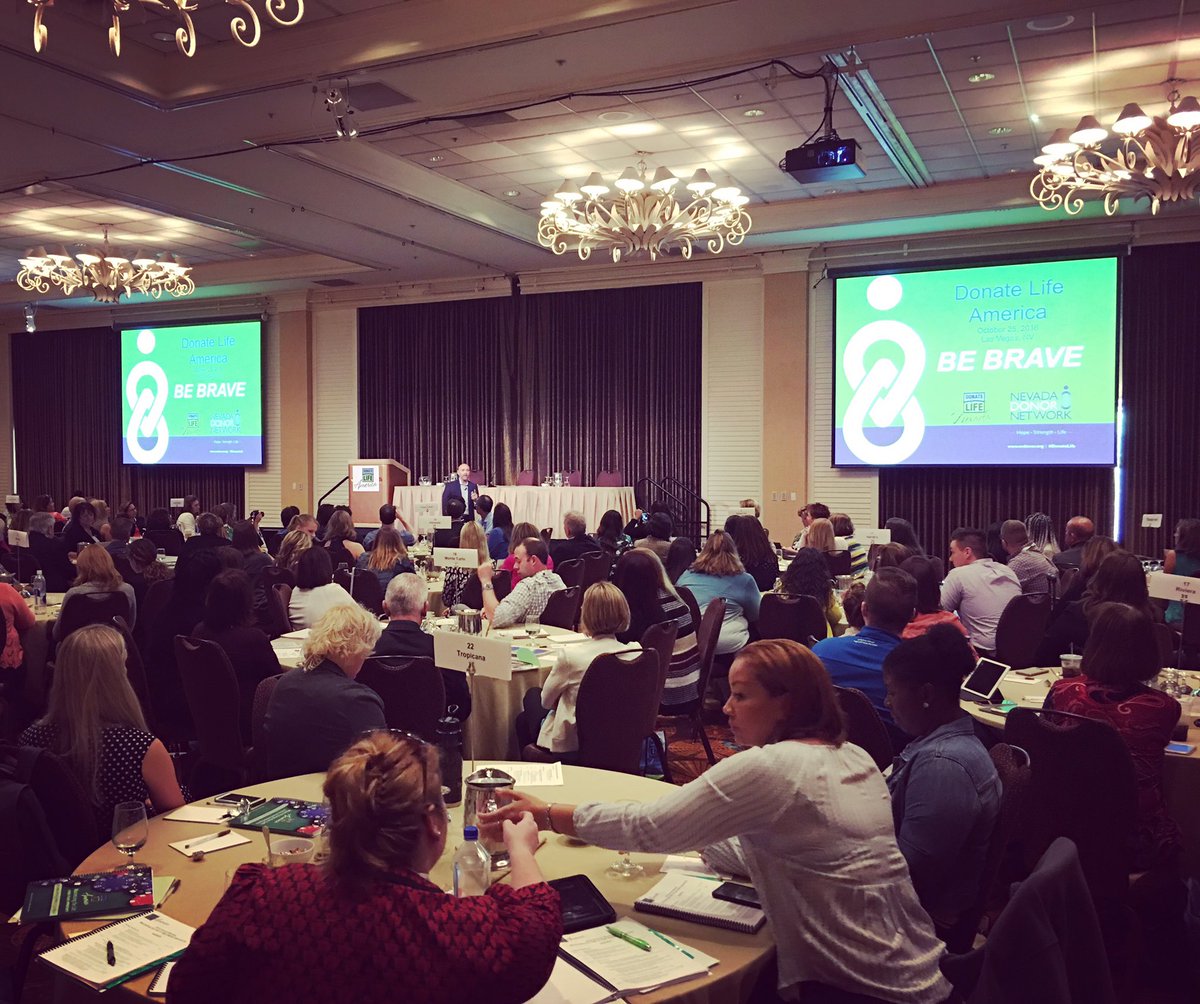 Our COO inspiring all of us to BE BRAVE at the DLA Annual Meeting! #DLA2016 #DonateLife
