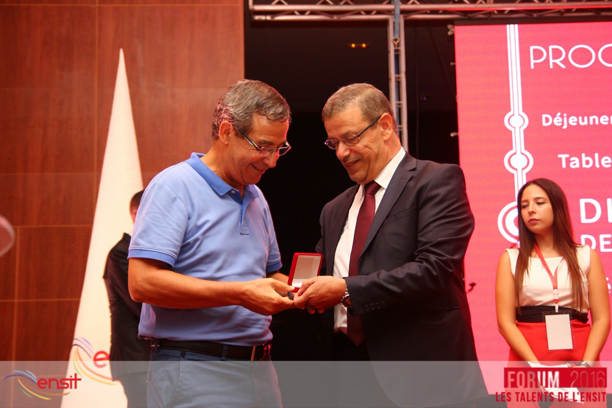 EnsitOfficial's tweet photo. C’est le temps de distribuer les prix, les diplômes et les certificat
#ENSITTalents
#ENSIT #UTICA
#TUNIS #TUNISIE https://t.co/ugyEyBfd5n