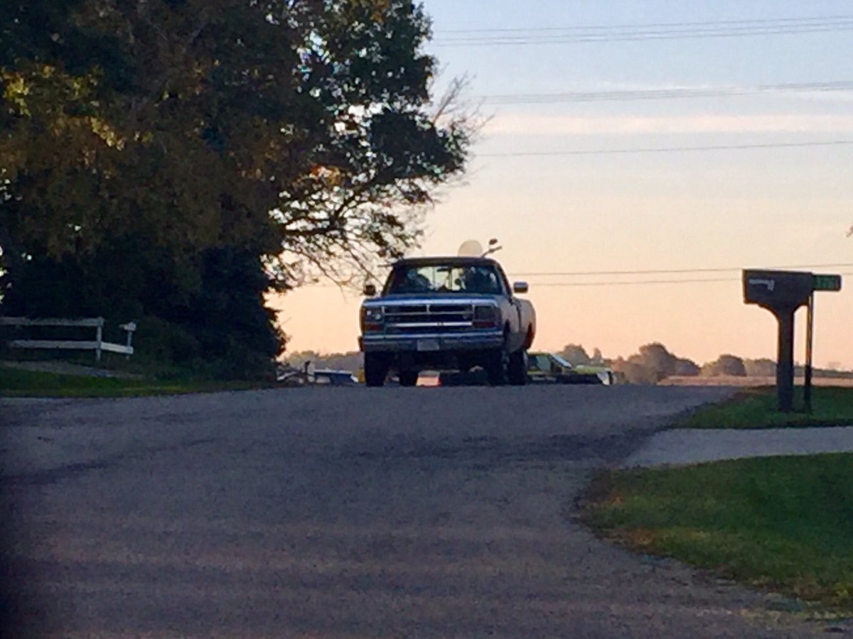 sue_massey7's tweet image. #MakeAQuoteModern
#ItTakesAVillage
#OurBlockRocks
Everyone has ea other&apos;s bk #community #tribe #family #Kindnessmatters #RespectDifference