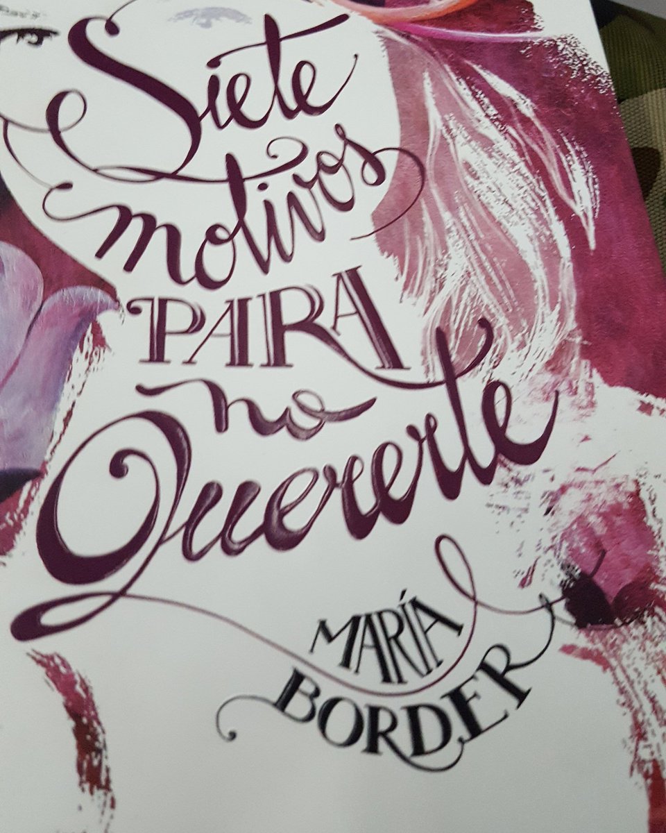carinita1979's tweet photo. La pasion de leer #mariaborder. Mi primer libro de ella..@MariaBorderCuen https://t.co/8HDeuXVd1J