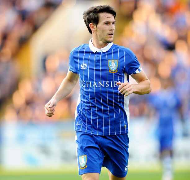 LouisShackshaft's tweet photo. This player plays central midfield, was a Man Utd youth &amp; is valued at £88 million. The other one is Paul Pogba #HisTouchIsGolden 🔵⚪️🔵 #SWFC https://t.co/CCl54xshds