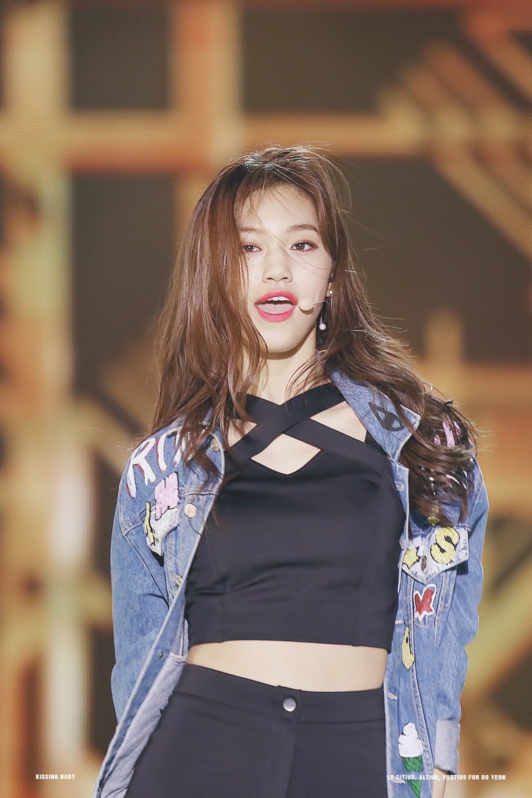 CvoF2-0UIAAOYNl.jpg:orig