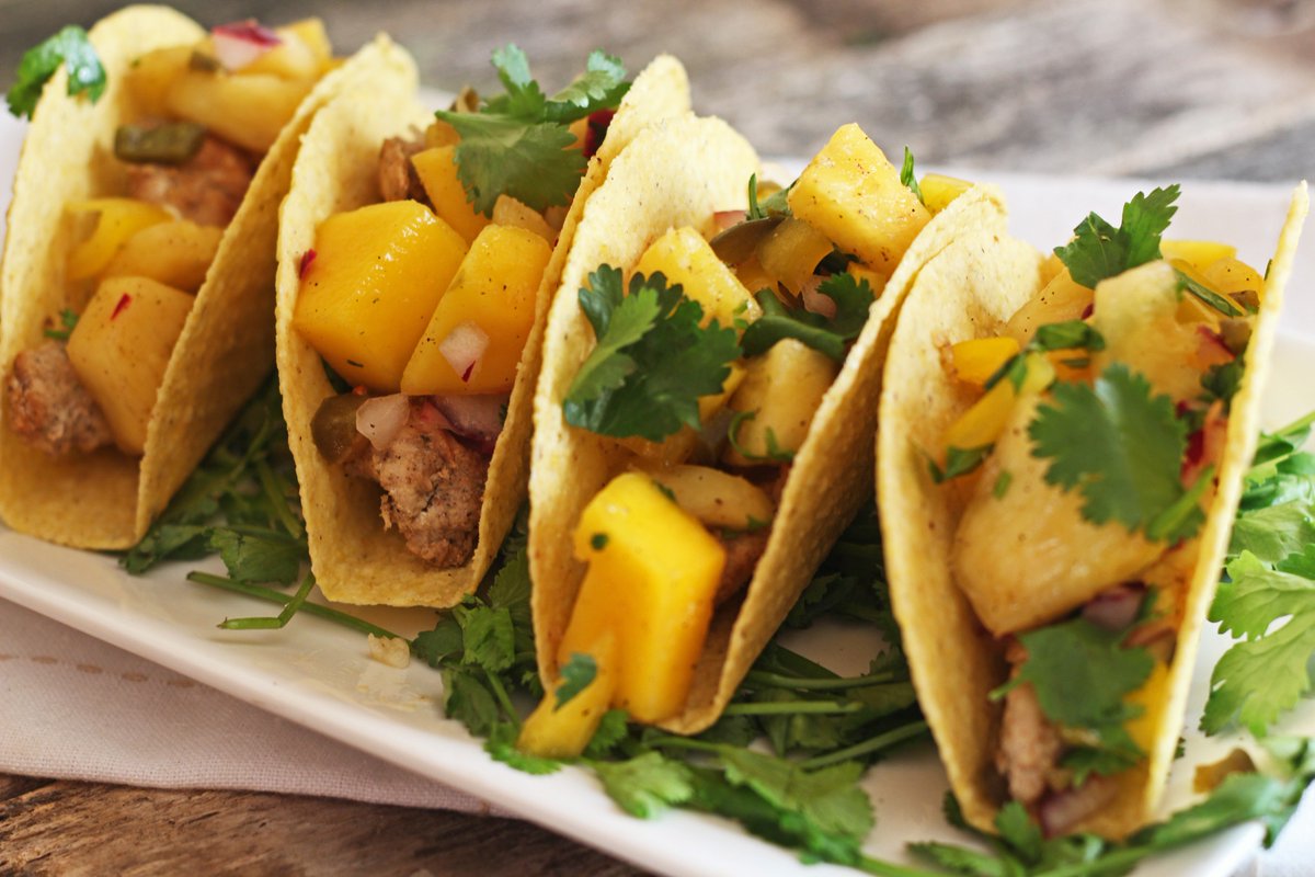 everyday_eileen's tweet photo. Its #OldElPaso GameDay w/ great savings @Walmart https://t.co/1pvNz2SD9Y   ! Enjoy my  taco recipe https://t.co/uF8QJwD8Jq  #OEPGameDay  #ad https://t.co/i3DYDjqcxY