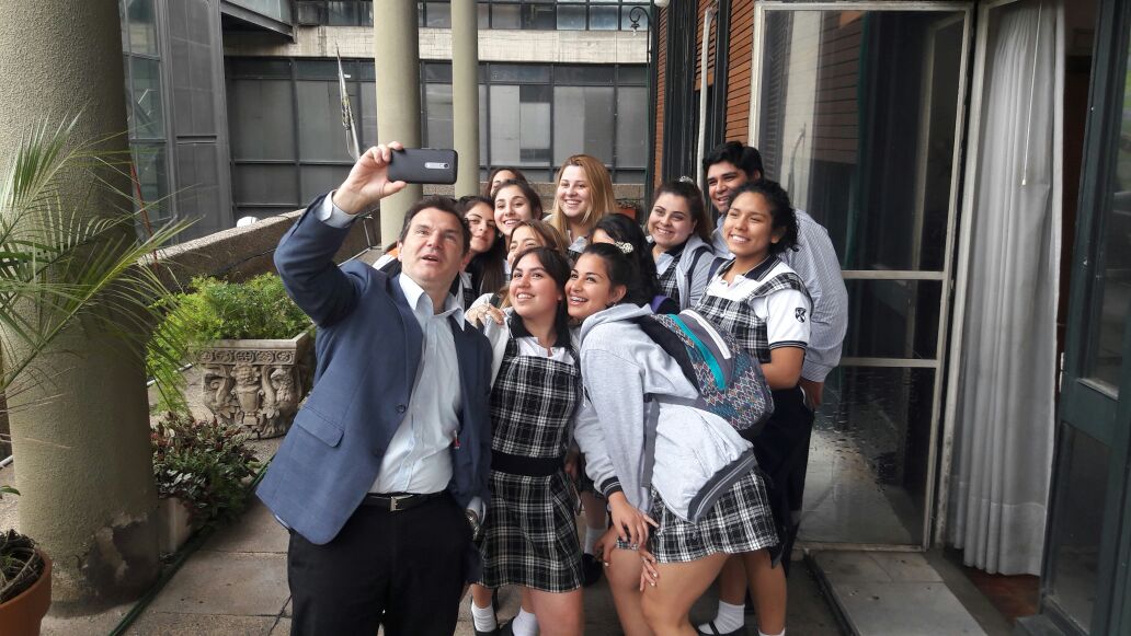 Que alegría volver a encontrarme con las chicas de quinto año del colegio San José HH Dominicas responsables del #ProyectoJugar