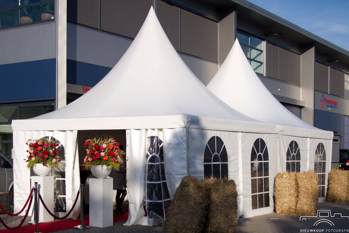 plantenman's tweet image. Bij @bloemenhuren kunt u ook terecht voor zijde bloemen voor evenementen verhuur zoals hier voor @BenGcatering foto's van @mnieuwkoop