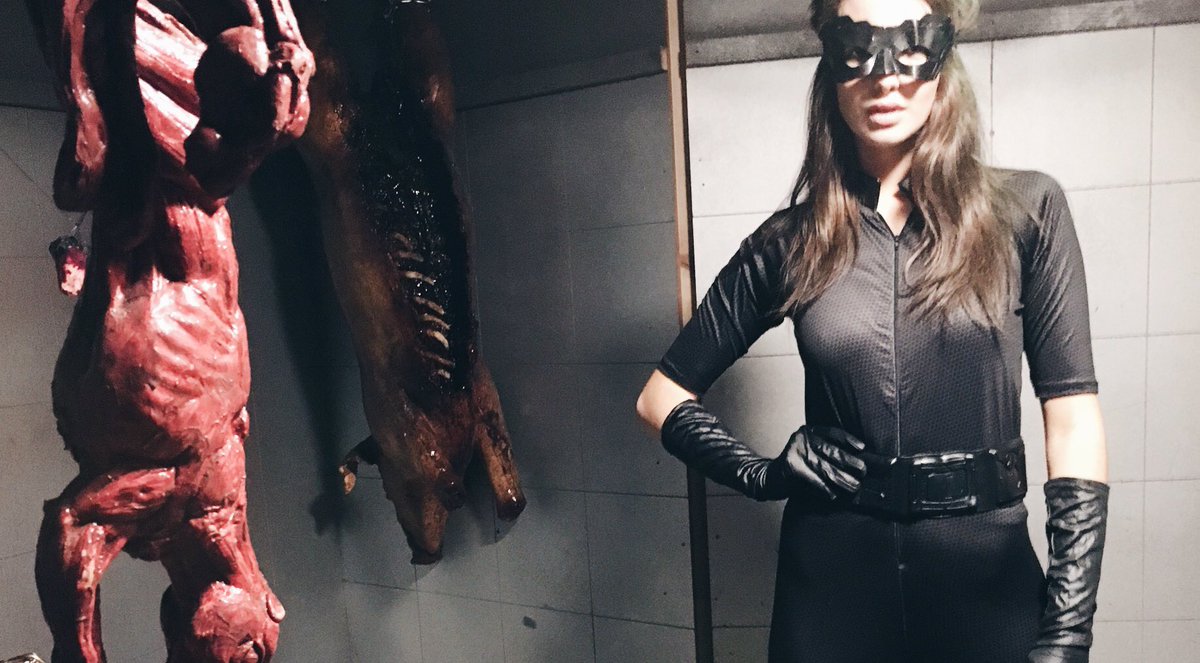 styleisleIRL's tweet photo. Getting a little spooky for @TV3Xpose this week! Tune in this week 🙀 #bts (@FancyDress ) https://t.co/ieO5Y6CPlB