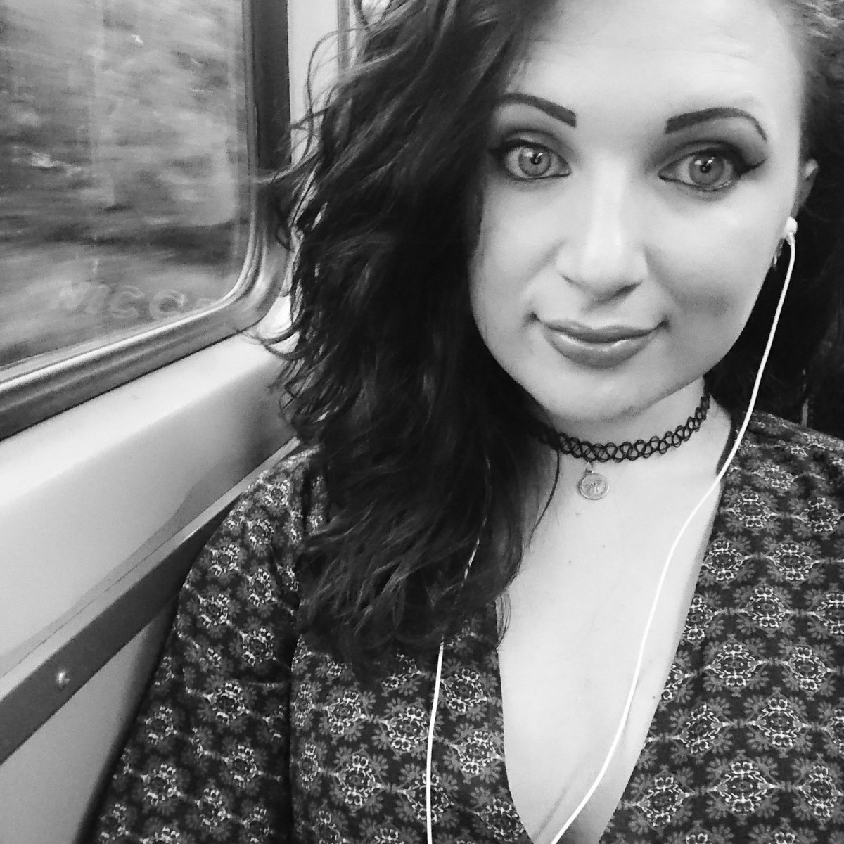 SpamellaB's tweet photo. On the train to Wigan then onto @JohnWhaiteBakes cooking school for a baking masterclass this evening 🙌🍰 @ao #aocooks https://t.co/iukGVJdxVF