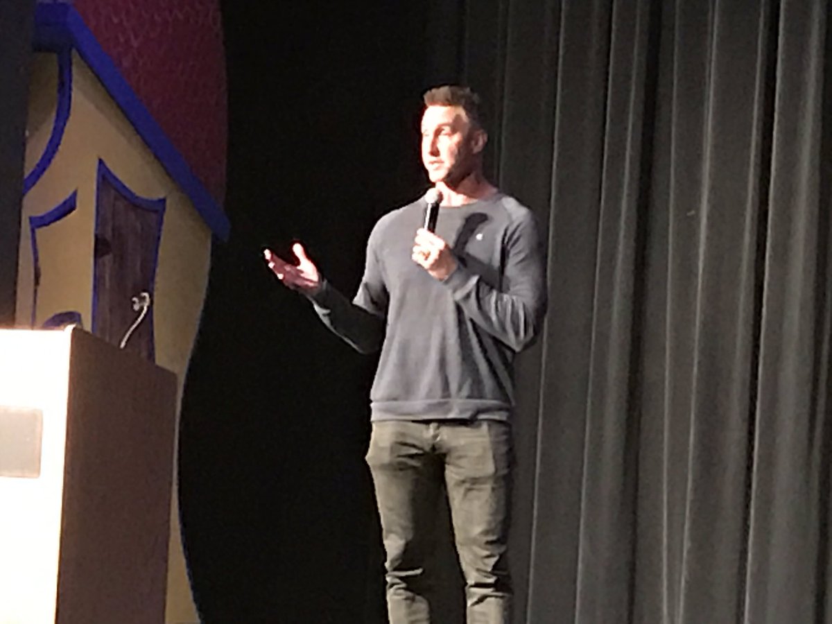 TenayaBraves's tweet photo. Cameron Worrell and Brian Roberson speak about lessons on leadership and avoiding missed opportunities! @TenayaBraves https://t.co/RsAh9Alqlk