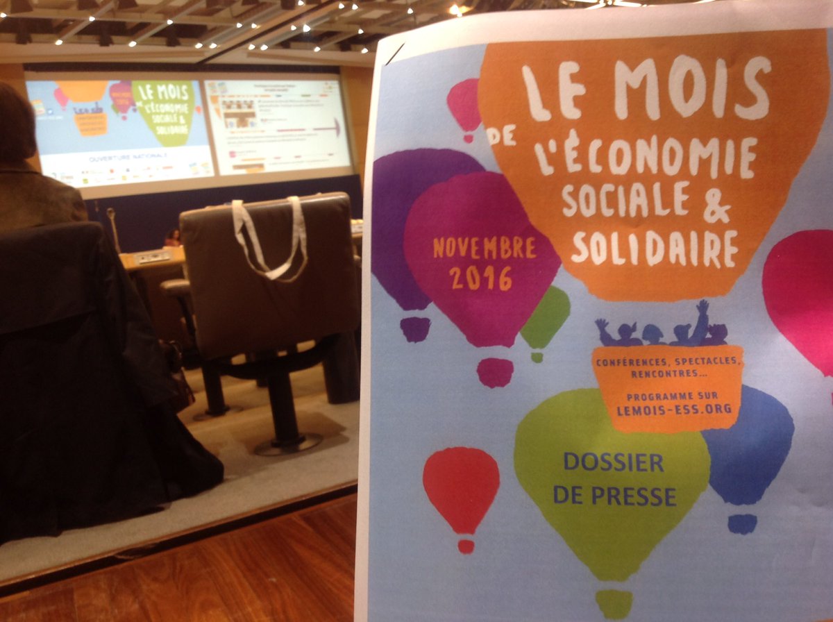 _Cafes_'s tweet image. Lancement à @_Bercy_ de la 9ème édition du @mois_ESS et remise des @prix_ESS #MoisESS #PrixESS #ESS