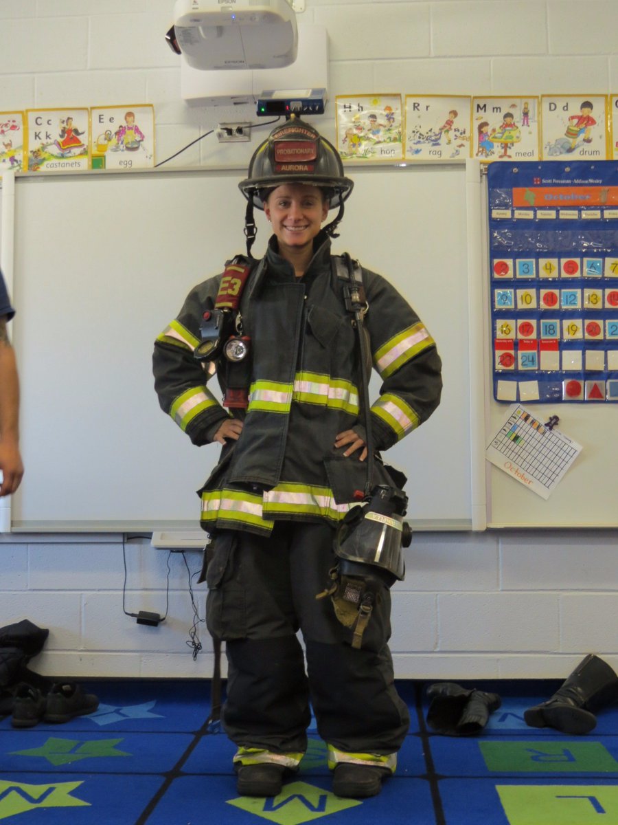 BenavidesKinder's tweet photo. Thank you to the AFD for coming to teach us all about fire safety. We appreciate your support of our school community. Review 911 with kids. https://t.co/pYE5Jf8Ms8