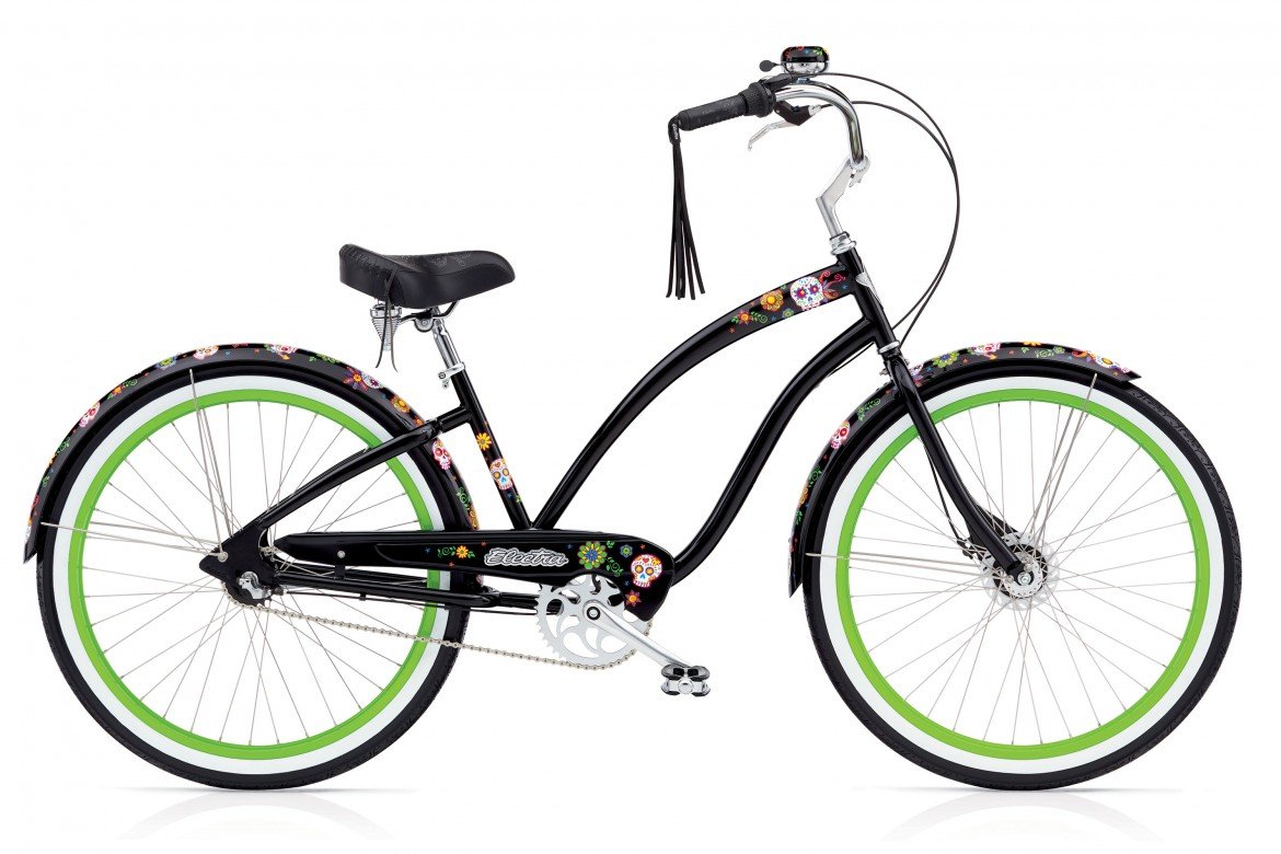 Electra_Bicycle's tweet photo. The go-to set of wheels for next week's holiday. #Halloween #ElectraLoft https://t.co/G3FX9JYS4n https://t.co/SGkcPPip9w