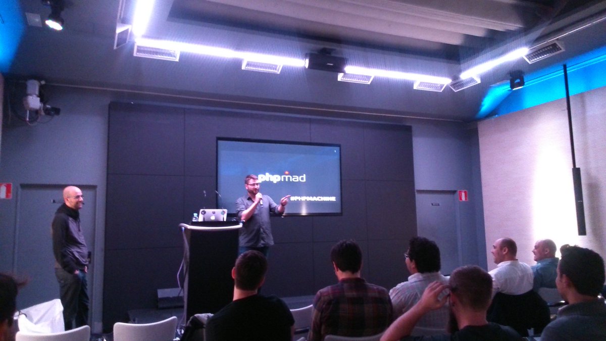 oxkhar's tweet image. Máquinas de estado,  en @phpmad #phpmachine