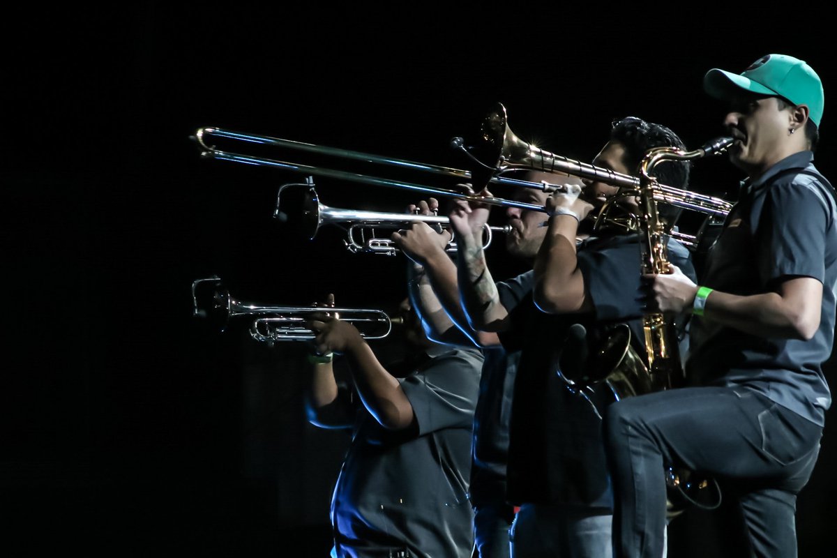 _raulcisneros's tweet photo. @Genitallicamx @RococoTweets y #LaMalditaVencidad en #EcoFest2016 Galería completa en FB, link in bio👆.
📷 para @TolucalaBellaCd
#RCshooting https://t.co/LV1OQ7Z59R