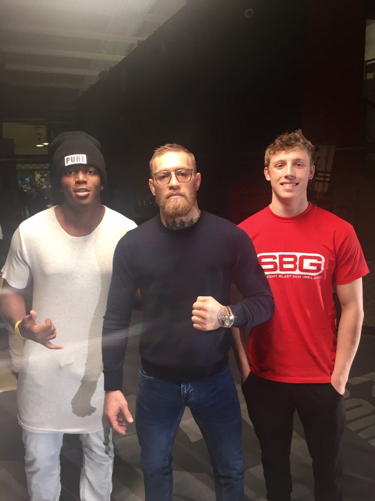 wroetoshaw's tweet image. Gasss