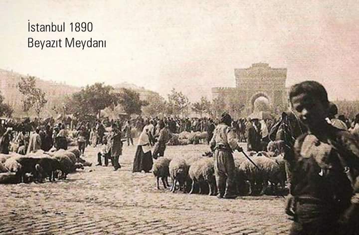 Beyazıt Meydanı (1800'lu yılların sonu)