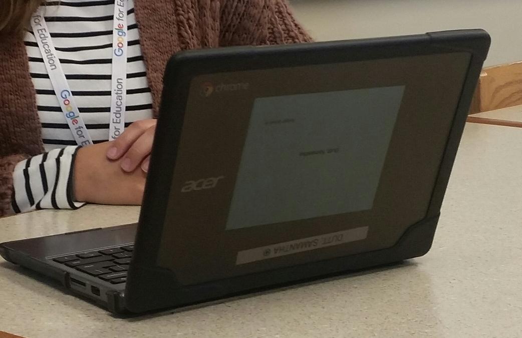 dbfrymire's tweet photo. What type of Chrome book cover is being used for student devices? #Googlerh https://t.co/z1t3x1qCIW