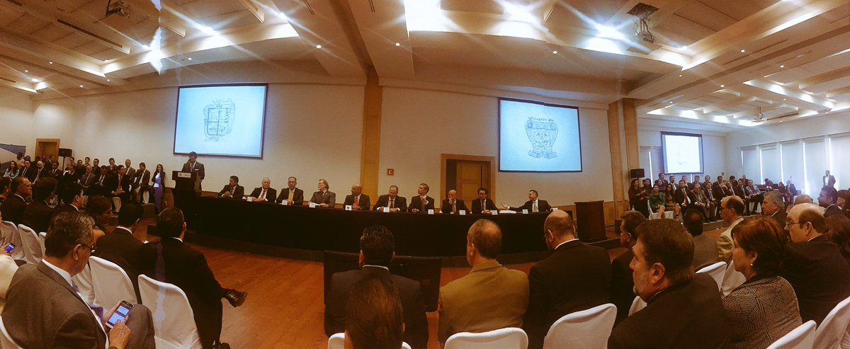 "Sumando capacidades y trabajando en equipo es como se hacen grandes y fuertes los proyectos" Darío Malpica B. Presidente de COPARMEX Qro.