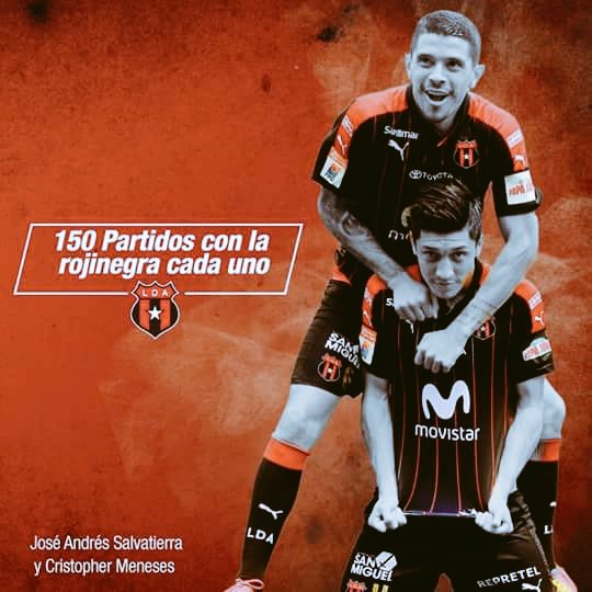 @14CMeneses @JASalvatierra6 Par de Crack los mejores laterales🔴⚫🔴⚫