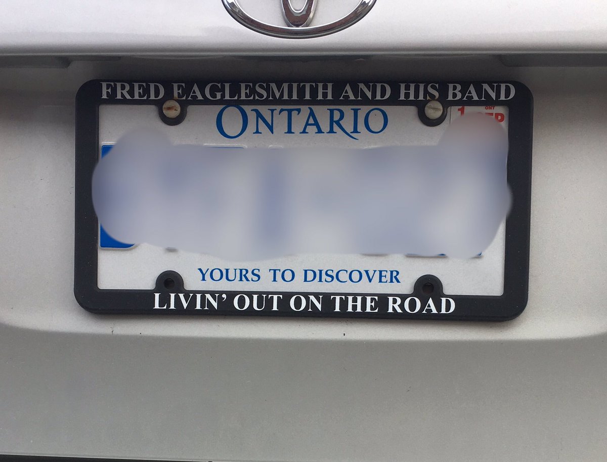 WaterfordOTH's tweet photo. .@FredEaglesmith hits the sign & in 5 mins 1st #WinterWknd tix are sold. #Fredheads Lorraine & Bob 😁 https://t.co/DvAGrKSRLP