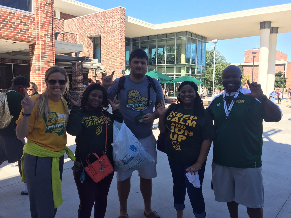 TheRoarSLU's tweet photo. It's a beautiful #LionUpTuesday at Southeastern! #TeamSoutheastern https://t.co/ySWwZA0tF6