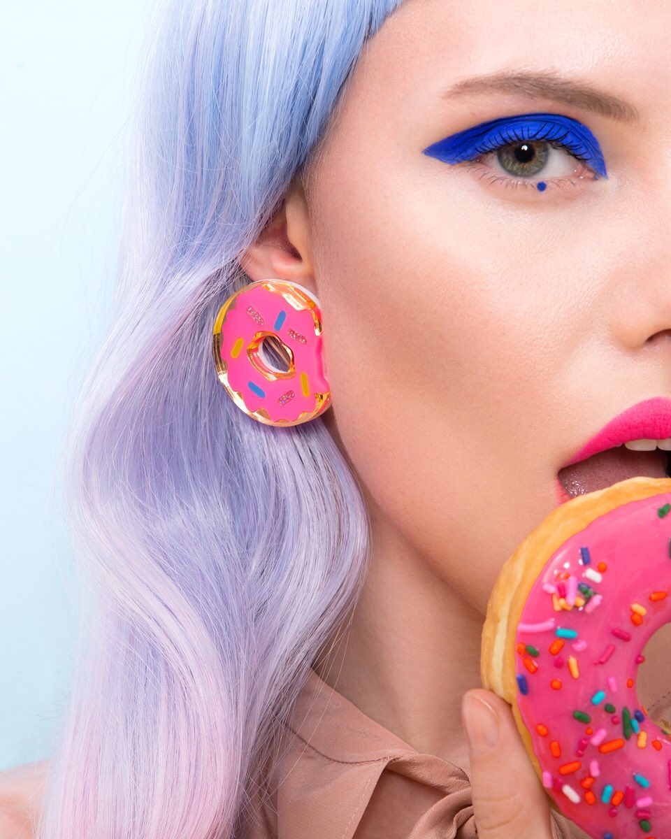 PlastikMagazine's tweet photo. 🍩 xl earrings now available on https://t.co/zRUEkkeYKM https://t.co/wxoIgdW841