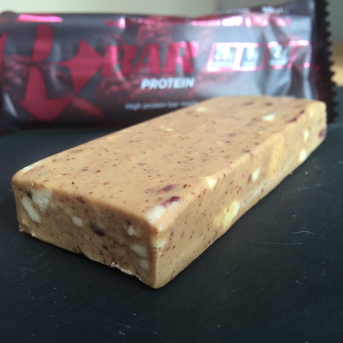 seeksnewtreats's tweet photo. NEW REVIEW! White Chocolate & Raspberry Ripple R-Bars:
https://t.co/FVQQc30LNy
#protein #fitfam #fitfamuk #iifym #sportsnutrition #rbars https://t.co/y8MtVUrydb