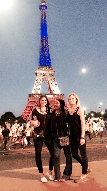 Art student Evy visited France to study her craft. Read all about her journey: bit.ly/2eLjvcw #SDSUgreatgive #artsalivesdsu